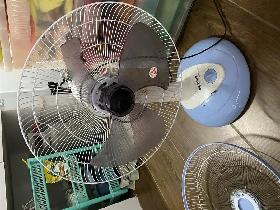 Khách hàng review Quạt bàn Senko 3 cánh B1612 47W 12