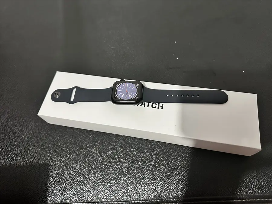 Khách hàng review Đồng hồ thông minh Apple Watch SE 2022 GPS 44mm viền nhôm dây thể thao 6