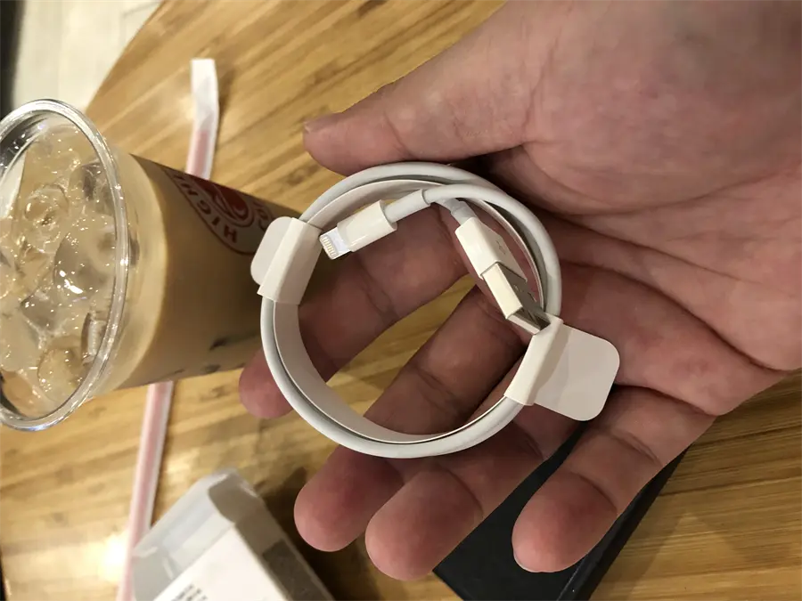 Khách hàng review Cáp sạc và truyền dữ liệu USB-A - Lightning 10W 1m Apple MXLY2 6