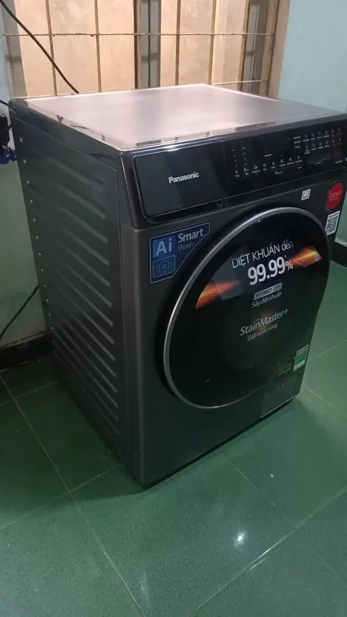 Khách hàng review Máy giặt sấy Panasonic Inverter giặt 9 kg - sấy 6 kg NA-S96FC1LVT 2