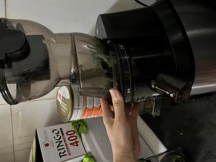 Khách hàng review Máy ép chậm Hafele JE230-BL (535.43.531) 4