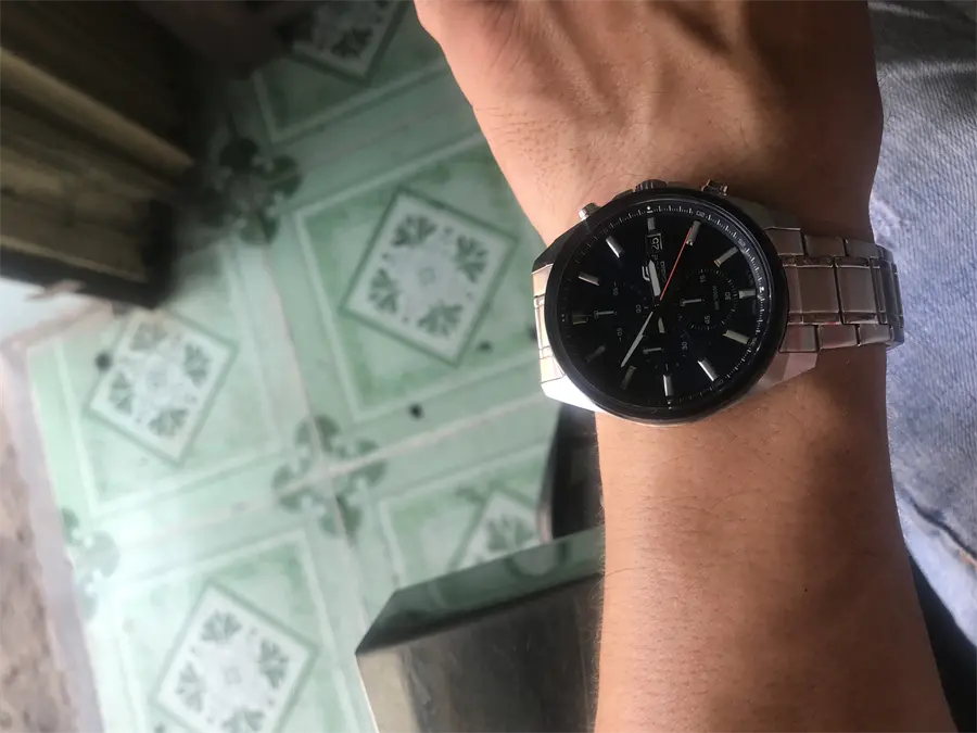 Khách hàng review Đồng hồ EDIFICE CASIO 44 mm Nam EFV-610DB-2AVUDF 1