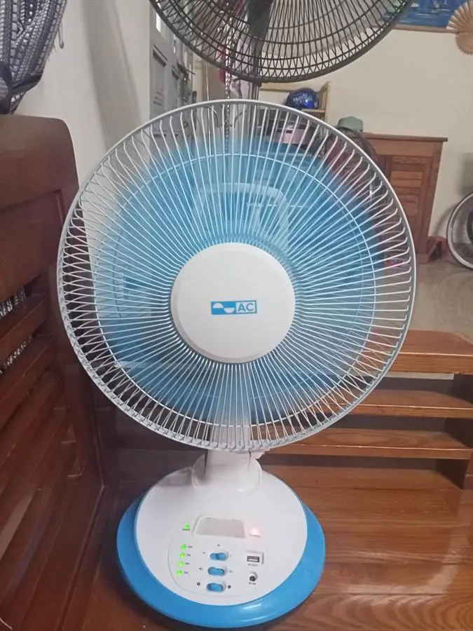 Khách hàng review Quạt sạc điện AC 3 cánh ARF03D123 30W 20