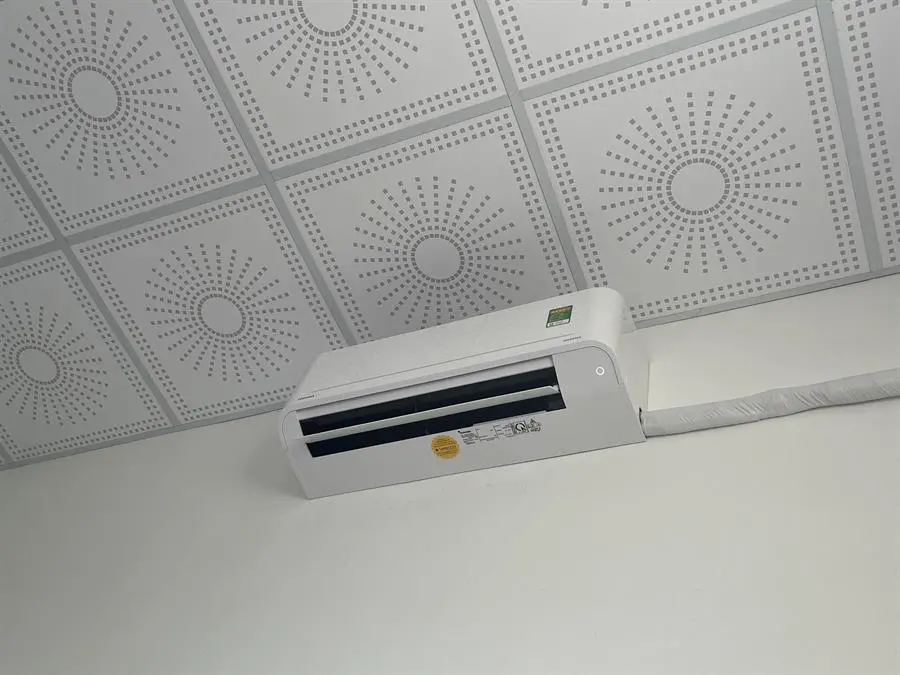 Khách hàng review Máy lạnh Toshiba 1 HP Inverter RAS-H10C4KCVG-V 9