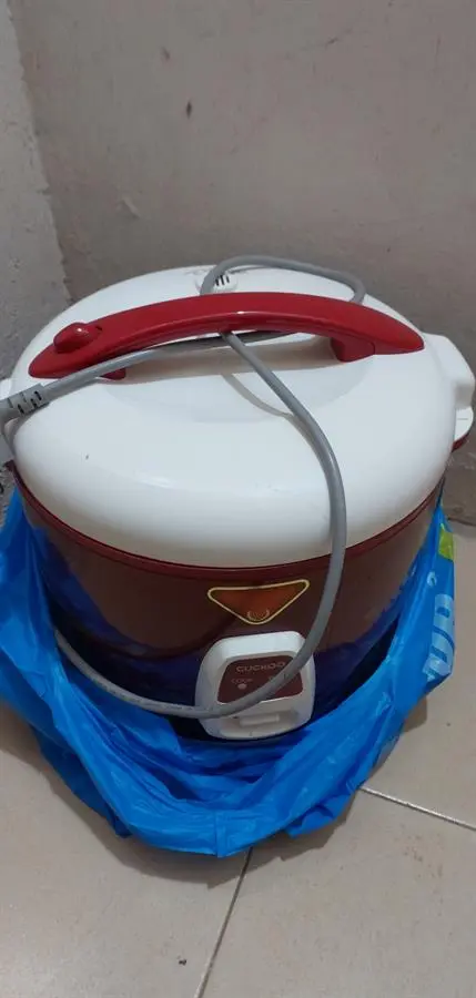 Khách hàng review Nồi cơm nắp gài Cuckoo 3 lít CR- 1713 3