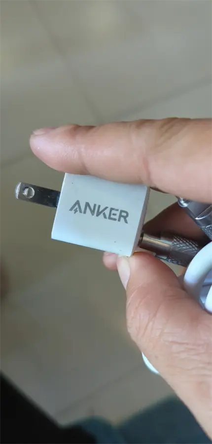 Khách hàng review Adapter Sạc Type C PD 20W Anker PowerPort III Nano A2633 13