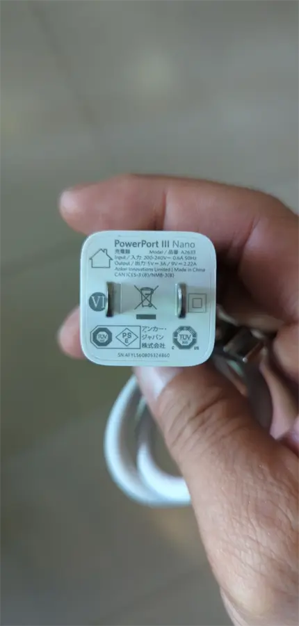Khách hàng review Adapter Sạc Type C PD 20W Anker PowerPort III Nano A2633 14