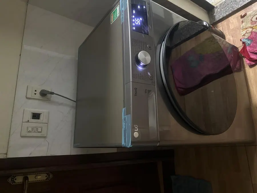 Khách hàng review Máy giặt LG AI DD Inverter 10 kg FV1410S4P 9