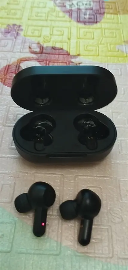 Khách hàng review Tai nghe Bluetooth True Wireless Mozard Air 3 7