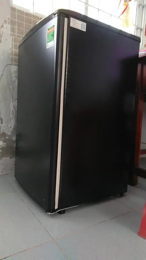Khách hàng review Tủ lạnh Aqua 90 lít AQR-D99FA(BS) 90