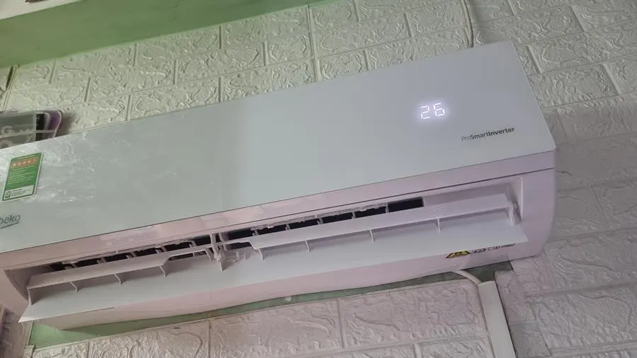 Khách hàng review Máy lạnh Beko Inverter 1.5 HP RSVC12VT 4