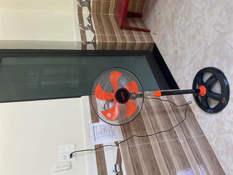 Khách hàng review Quạt đứng Senko 5 cánh DTS1609 60W 13