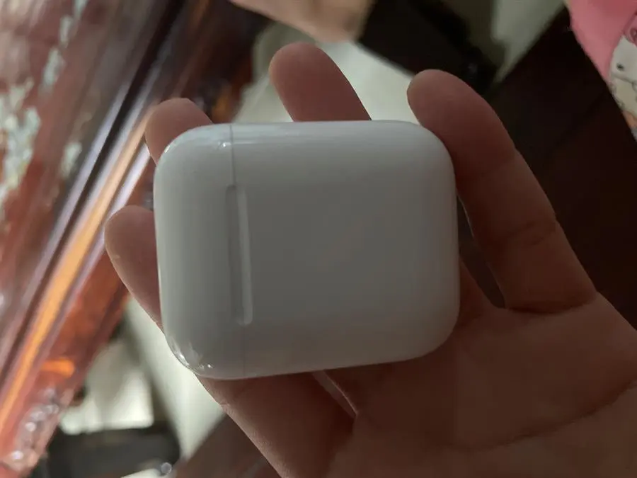 Khách hàng review Tai nghe Bluetooth AirPods 2 Lightning Charge Apple MV7N2 14