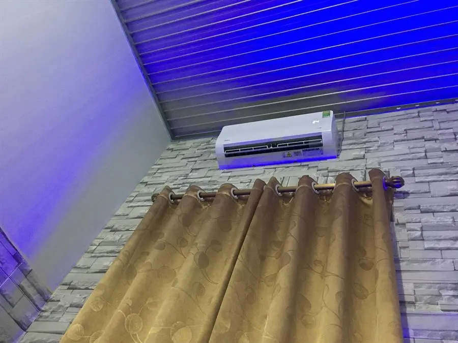 Khách hàng review Máy lạnh Midea Inverter 1 HP MSAG-10CRDN8 11