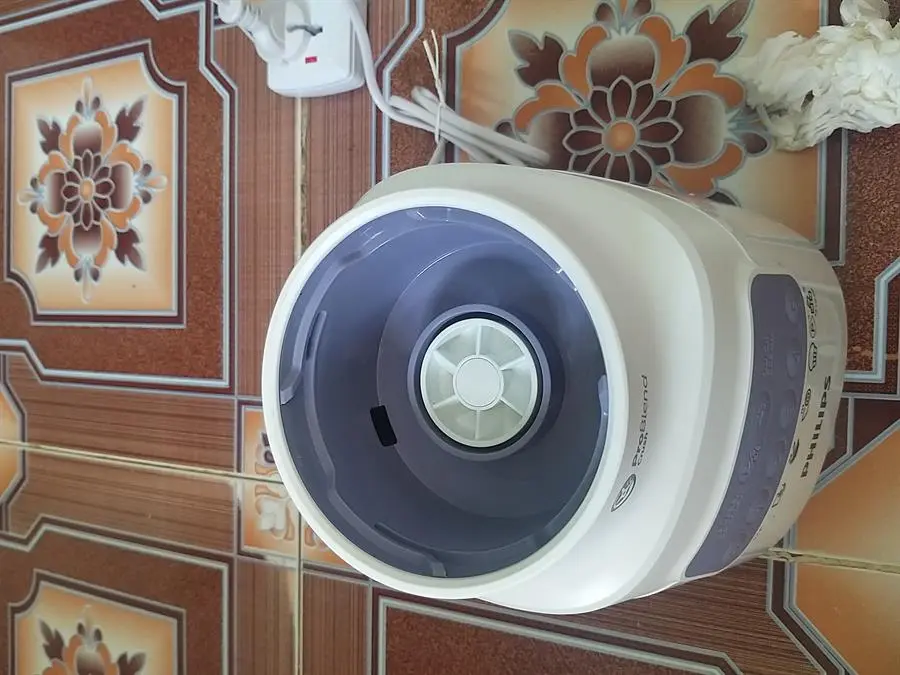 Khách hàng review Máy xay sinh tố đa năng Philips HR2221/00 4
