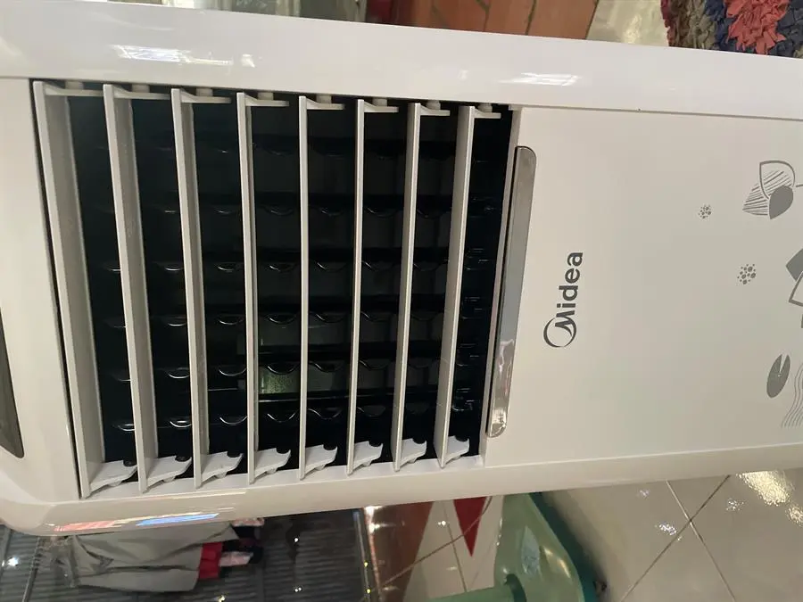 Khách hàng review Quạt điều hòa Midea AC200-19WV 100W 7