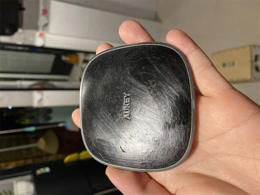 Khách hàng review Đế sạc không dây Qi QC 3.0 10W AUKEY LC-C6 1