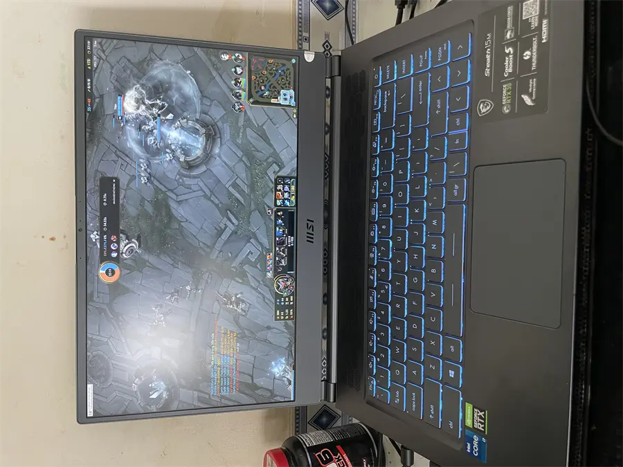 Khách hàng review Laptop MSI Gaming Stealth 15M A11UEK i7 11375H/16GB/512GB/6GB RTX3060 Max-Q/144Hz/Balo/Chuột/Win10 (254VN) 1