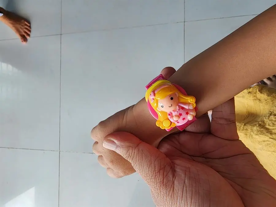 Khách hàng review Đồng hồ SMILE KID 32 mm Trẻ em SL060-01 1