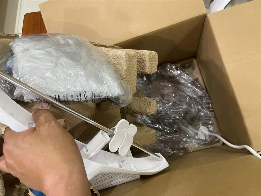 Khách hàng review Bàn ủi hơi nước đứng Philips GC518 1600W 7
