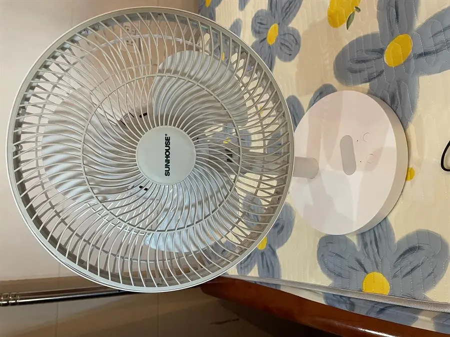 Khách hàng review Quạt sạc điện Sunhouse 3 cánh SHD7115 15W 11