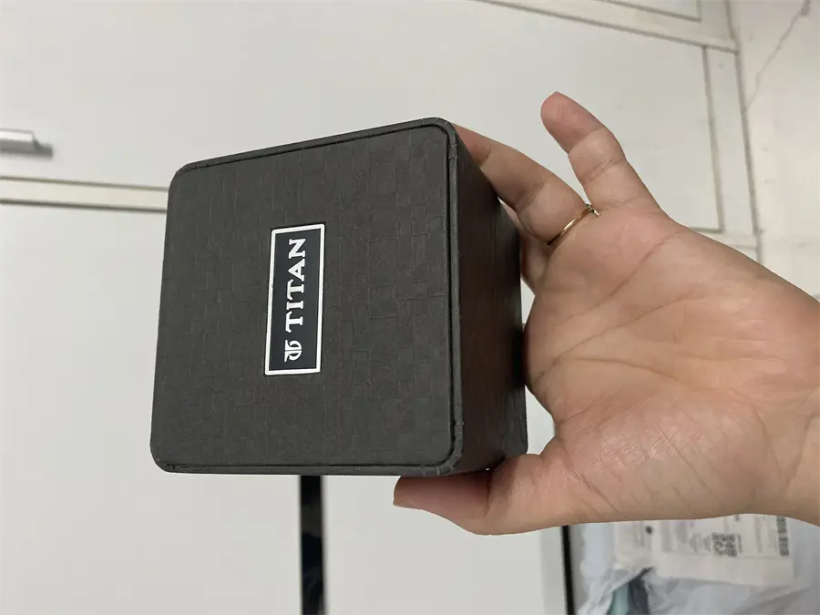 Khách hàng review Đồng hồ TITAN 28 mm Nữ 2497YM02 2