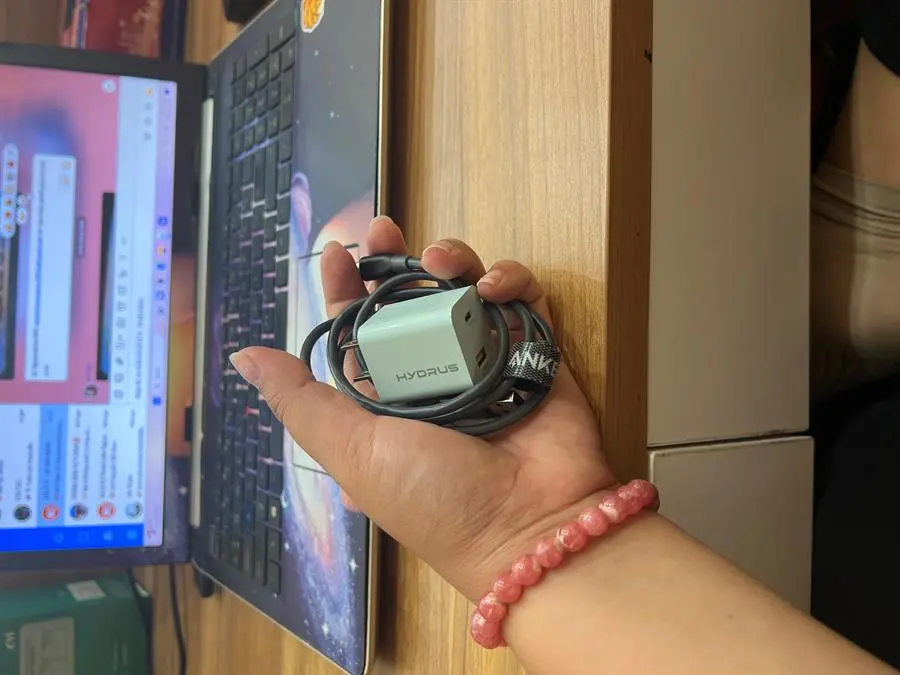 Khách hàng review Adapter Sạc Type C PD 20W Anker PowerPort III Nano A2633 12