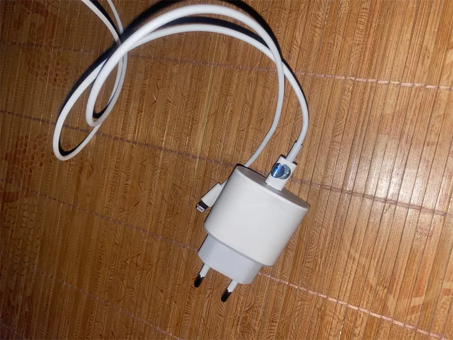 Khách hàng review Sạc nhanh Type-C PD 20W Apple 29