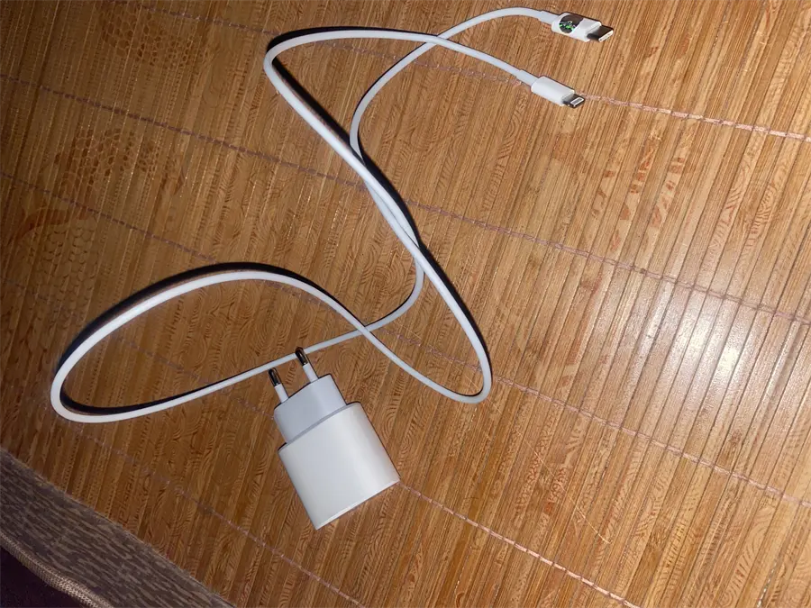 Khách hàng review Sạc nhanh Type-C PD 20W Apple 31