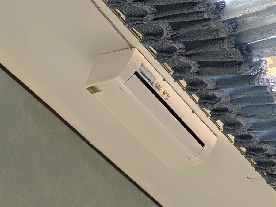 Khách hàng review Máy lạnh Midea Inverter 1 HP MSAG-10CRDN8 9