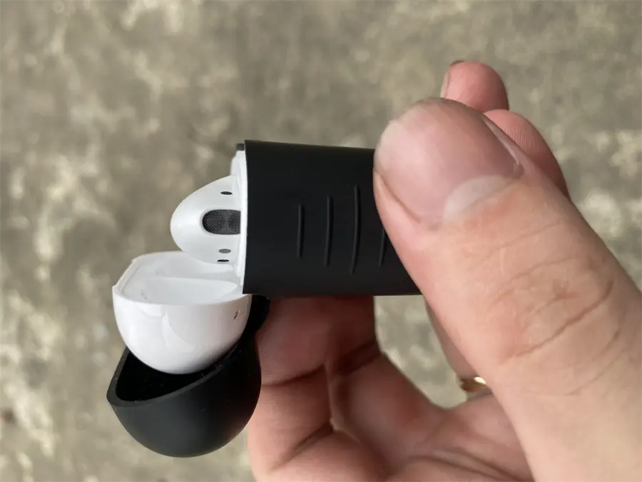 Khách hàng review Tai nghe Bluetooth AirPods 2 Lightning Charge Apple MV7N2 9