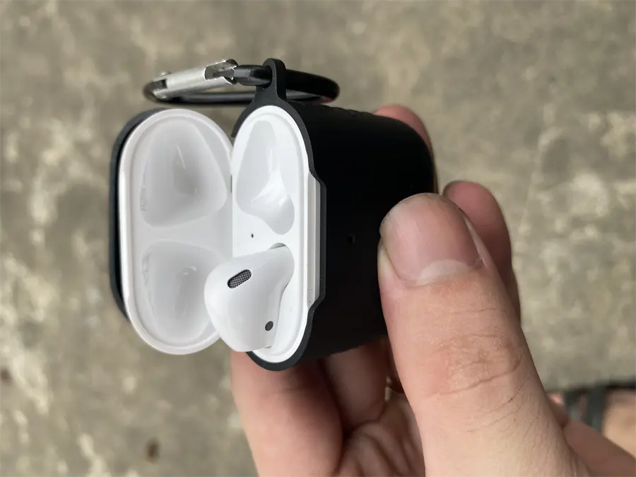 Khách hàng review Tai nghe Bluetooth AirPods 2 Lightning Charge Apple MV7N2 10