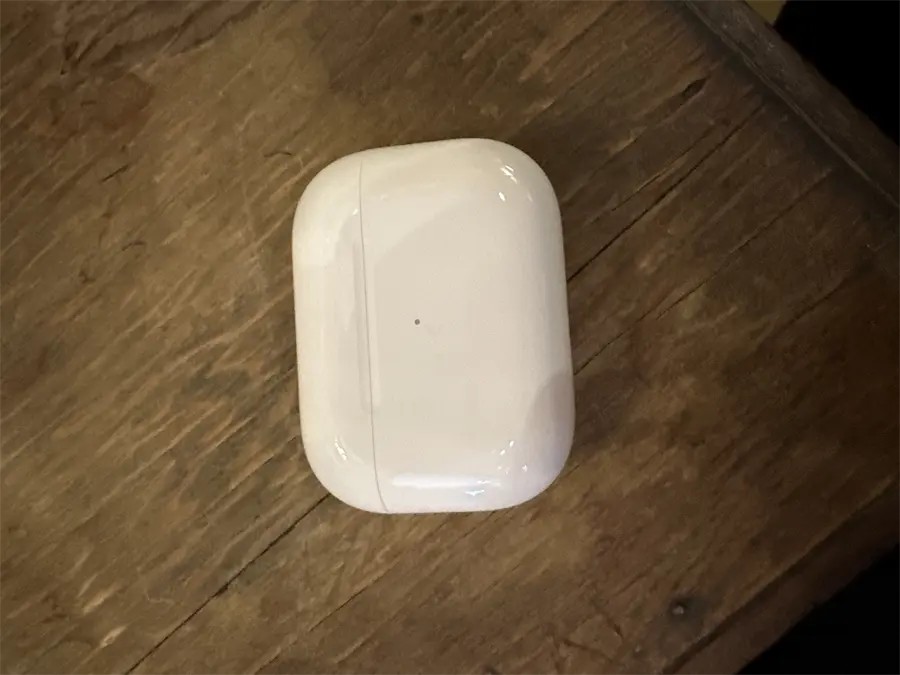 Khách hàng review Tai nghe Bluetooth AirPods Pro (2nd Gen) MagSafe Charge (Lightning) Apple MQD83 10