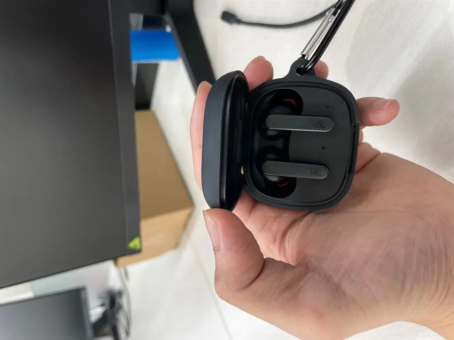 Khách hàng review Tai nghe Bluetooth True Wireless JBL LIVE PRO  2
