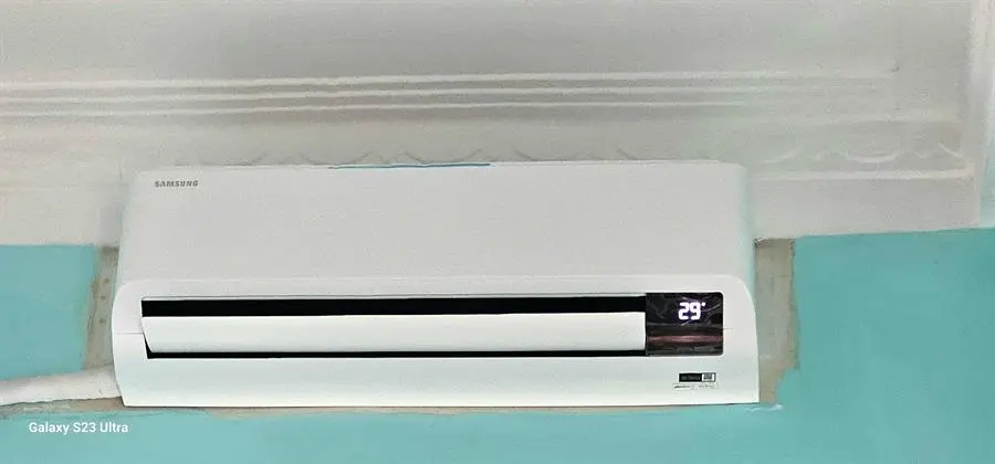 Khách hàng review Máy lạnh Samsung Inverter 2 HP AR18TYHYCWKNSV 4