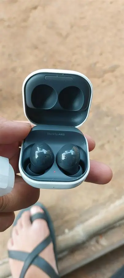 Khách hàng review Tai nghe Bluetooth True Wireless Samsung Galaxy Buds 2 R177N 7