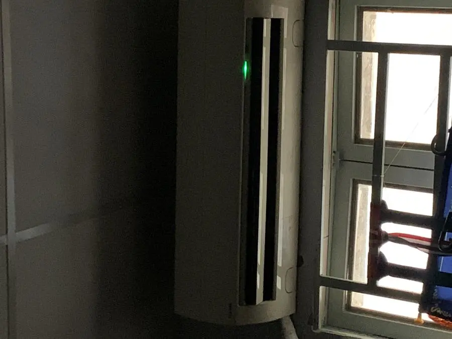 Khách hàng review Máy lạnh Toshiba 1 HP Inverter RAS-H10C4KCVG-V 5