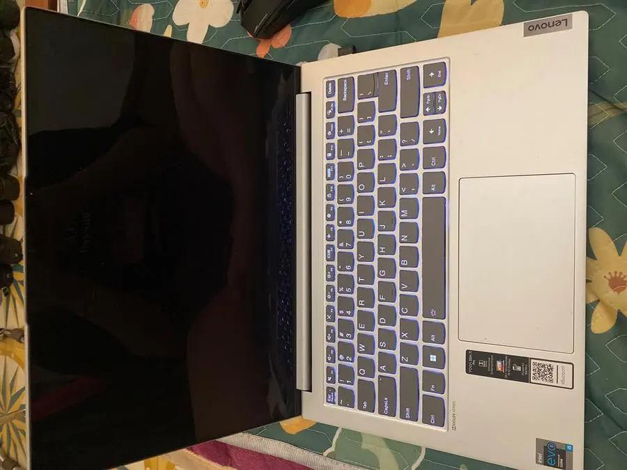 Khách hàng review Laptop Lenovo Yoga Slim 7 Pro 14IHU5 i5 11300H/16GB/512GB/OfficeH 2