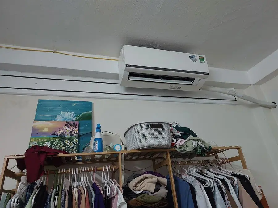 Khách hàng review Điều hòa Daikin Inverter 8500 BTU FTKB25WMVMV 6