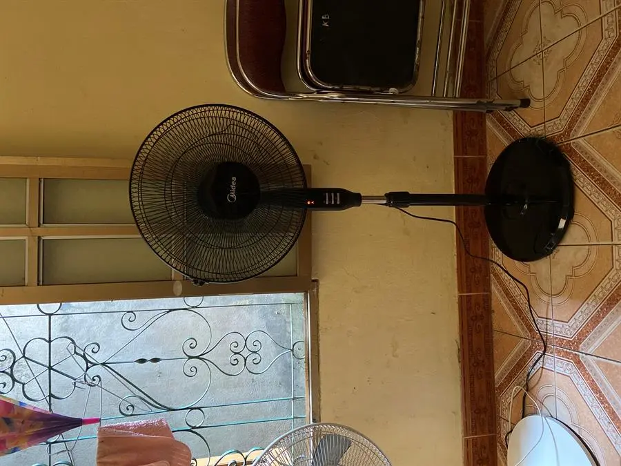 Khách hàng review Quạt đứng Midea 5 cánh FS40-15QR 55W 16
