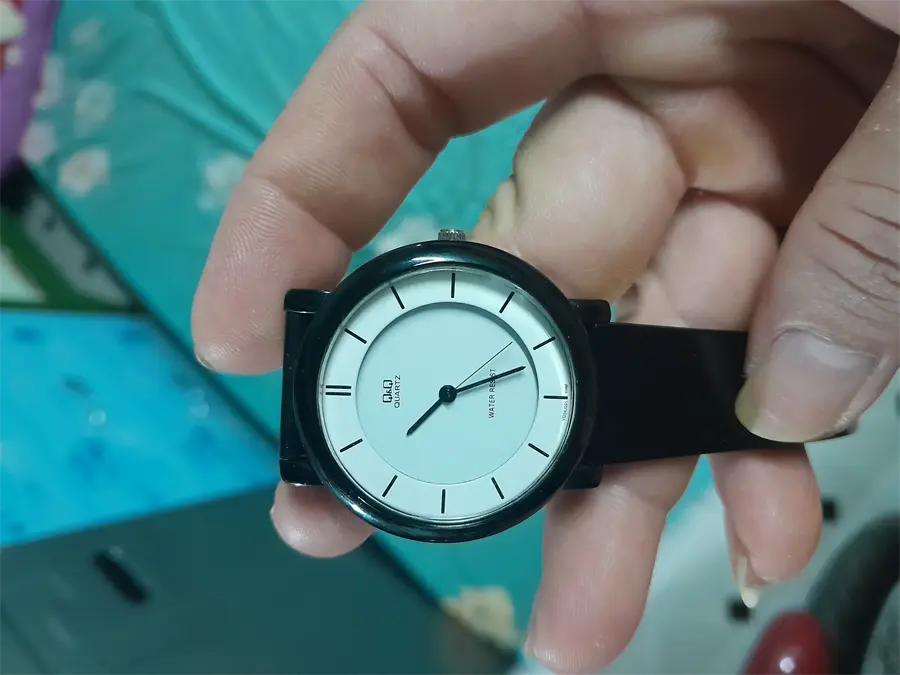 Khách hàng review Đồng hồ Q 2