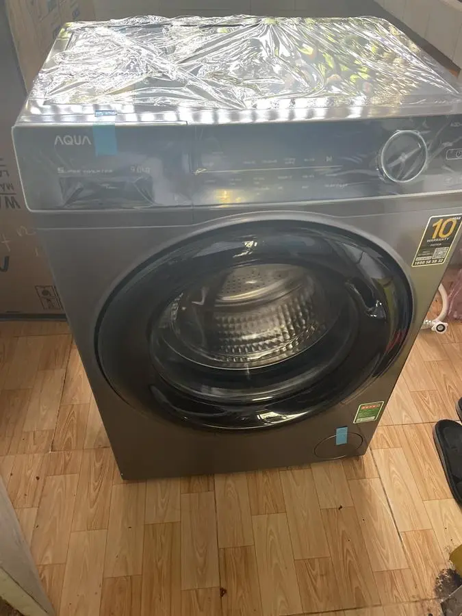 Khách hàng review Máy giặt Aqua Inverter 9.0 KG AQD-A900F S 1