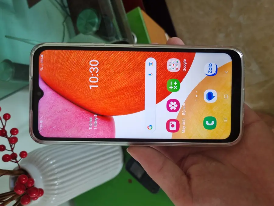 Khách hàng review Điện thoại Samsung Galaxy A14 4GB 4