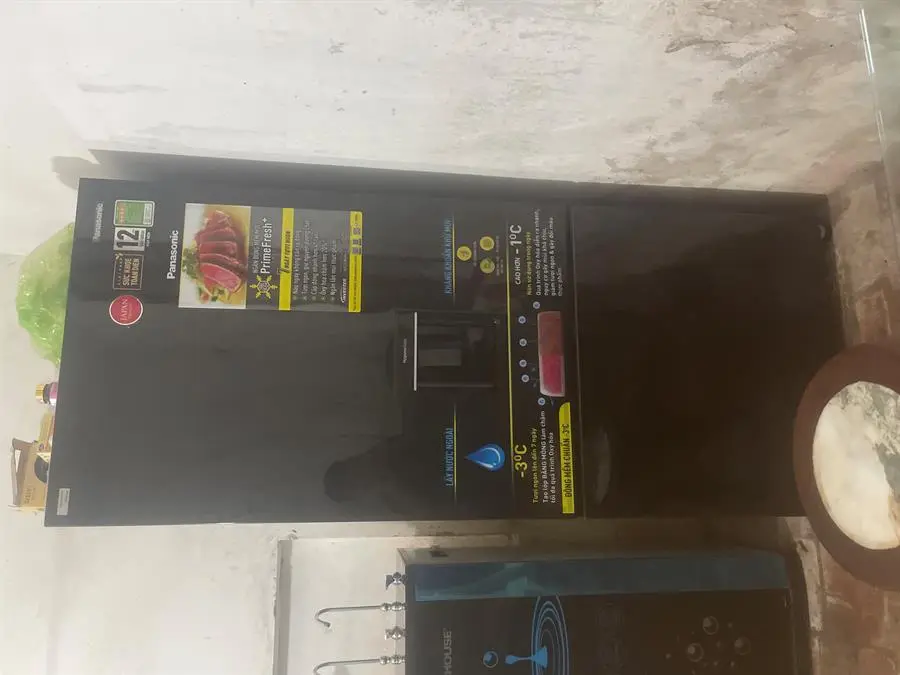 Khách hàng review Tủ lạnh Panasonic Inverter 377 lít NR-BX421GPKV 11