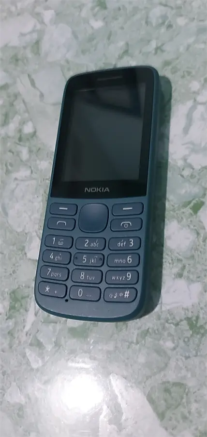 Khách hàng review Điện thoại Nokia 215 4G 13