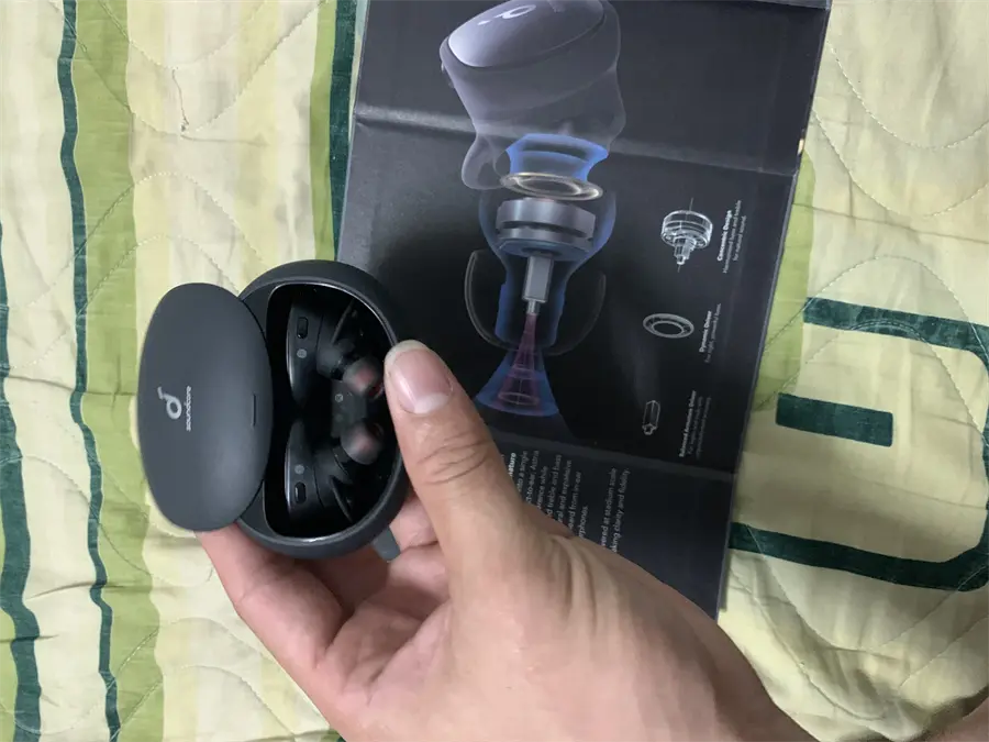 Khách hàng review Tai Nghe Bluetooth True Wireless Anker SoundCore Liberty 2 Pro A3909 2