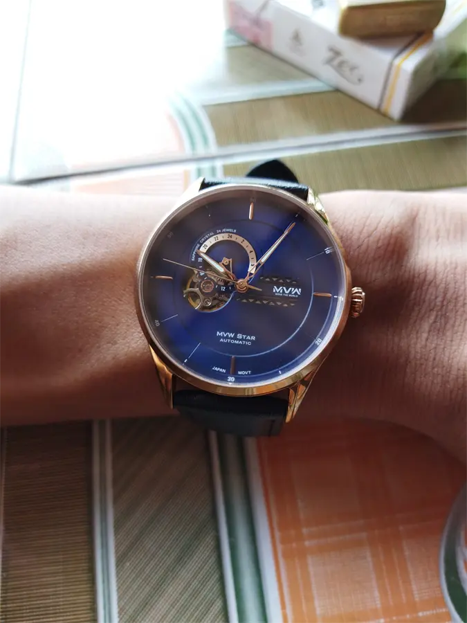 hách hàng review Đồng hồ MVW STAR 42 mm Nam MLA003-01 6