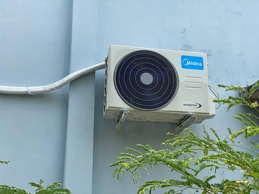 Khách hàng review Máy lạnh Midea Inverter 1 HP MSAGA-10CRDN8 26