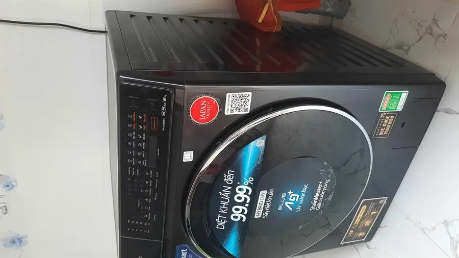 Khách hàng review Máy giặt sấy Panasonic Inverter giặt 9.5 kg - sấy 6 kg NA-S956FR1BV 3