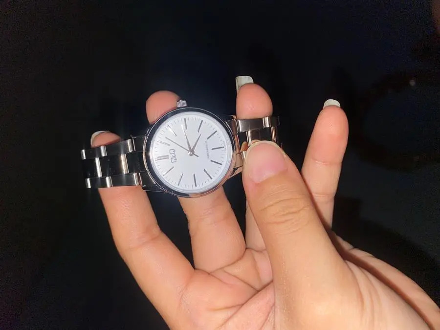 Khách hàng review Đồng hồ Q 2